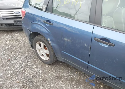 2010 Subaru Forester 2.5X из США, поврежденный, VIN JF2SH6BC7AH917906